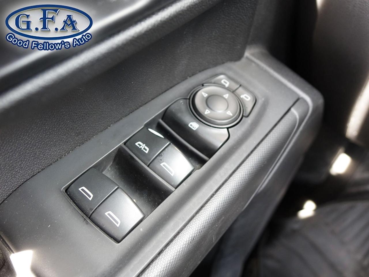 2022 Chevrolet Silverado 4X4, CREW CAB, 6 PASSENGER, REARVIEW CAMERA, NAVIG - Photo #15