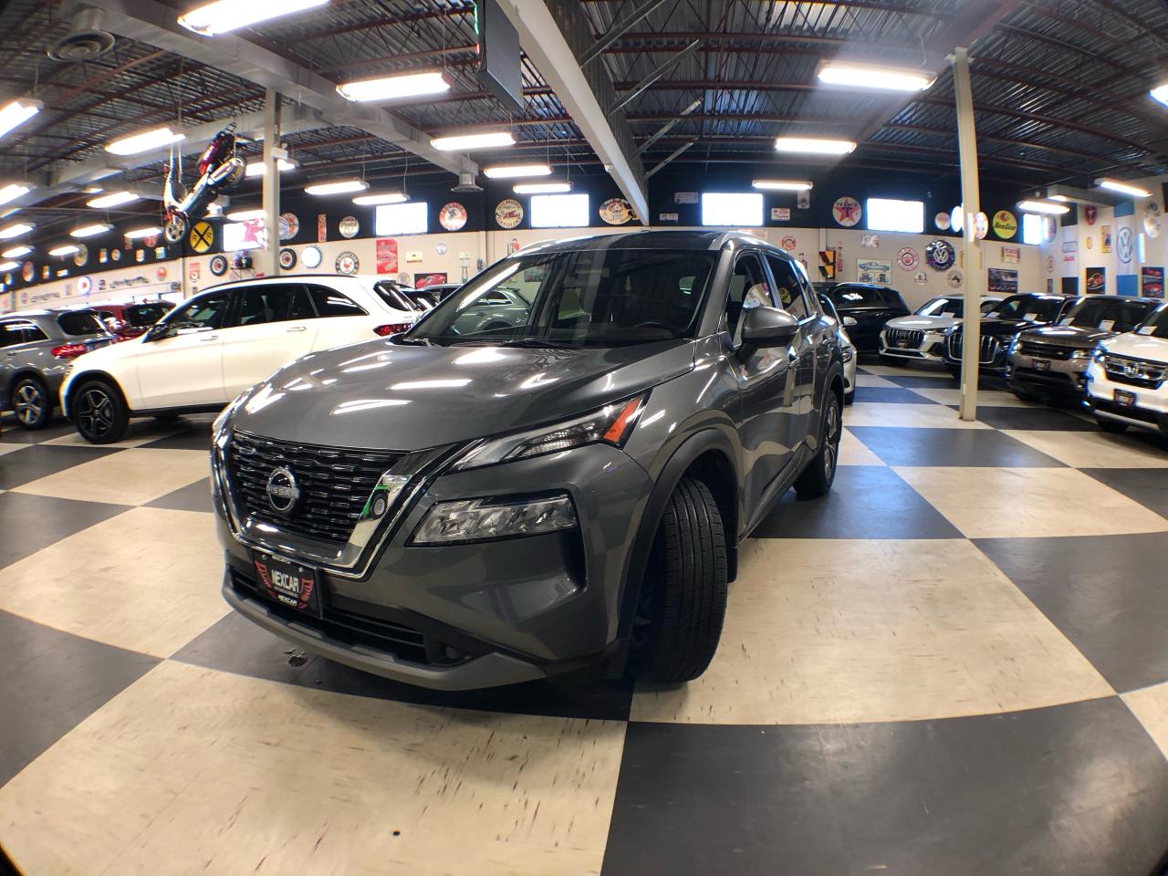 2023 Nissan Rogue SV AWD P/SUROOF B/SPOT L/ASSIST P/TRUNK CAMERA Photo2