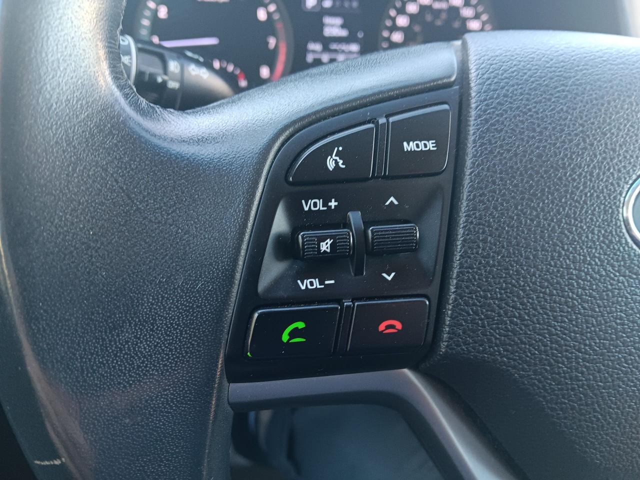 2016 Hyundai Tucson Premium AWD, Htd Seats, BU Cam - Photo #12