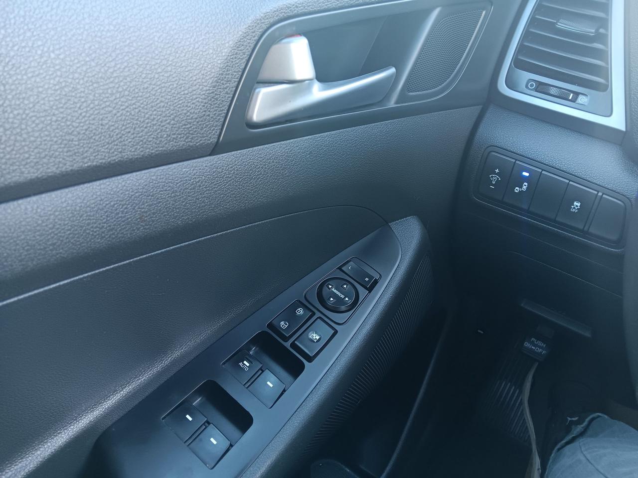2016 Hyundai Tucson Premium AWD, Htd Seats, BU Cam - Photo #21