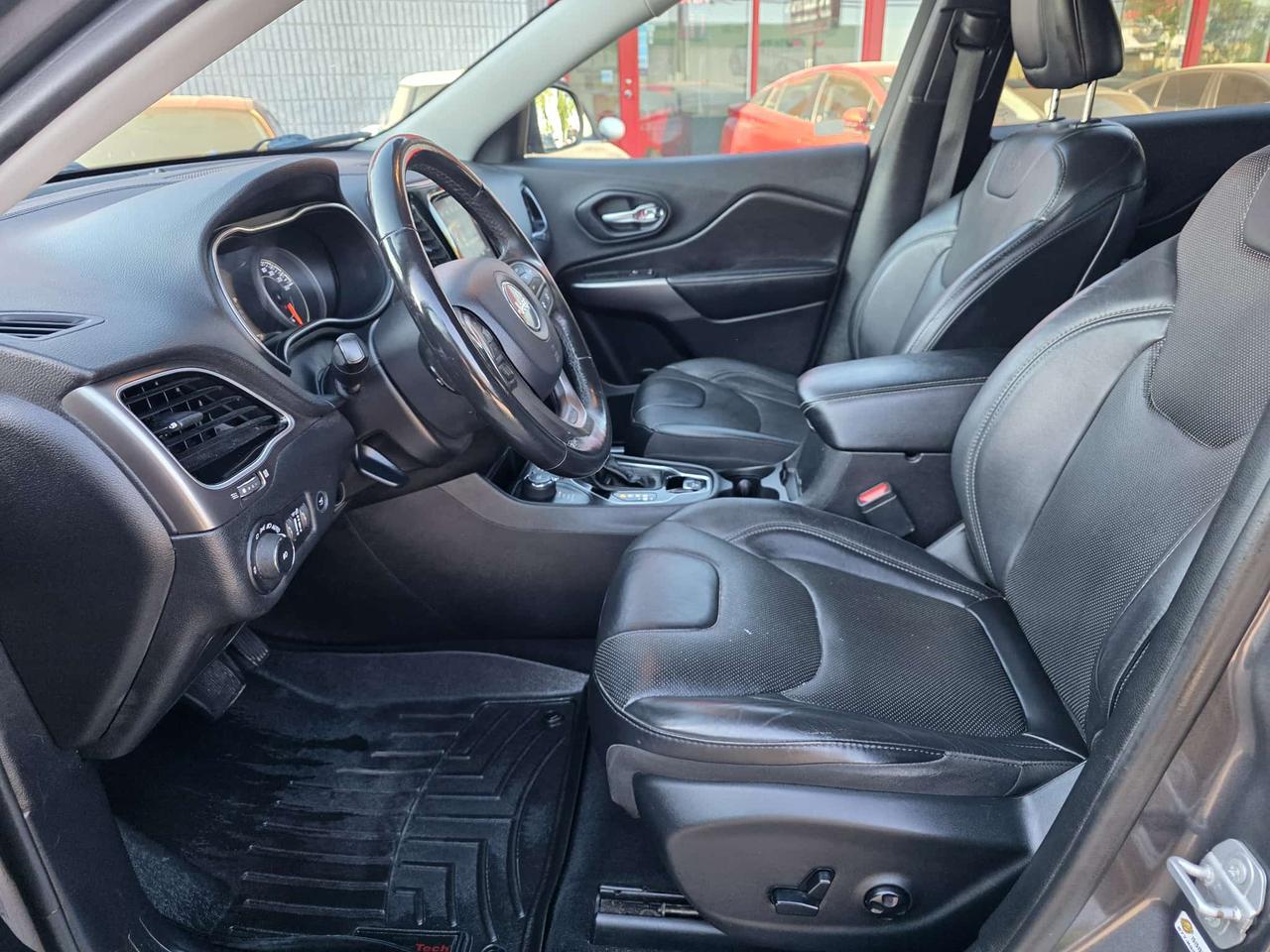 2019 Jeep Cherokee Limited 4X4 Photo