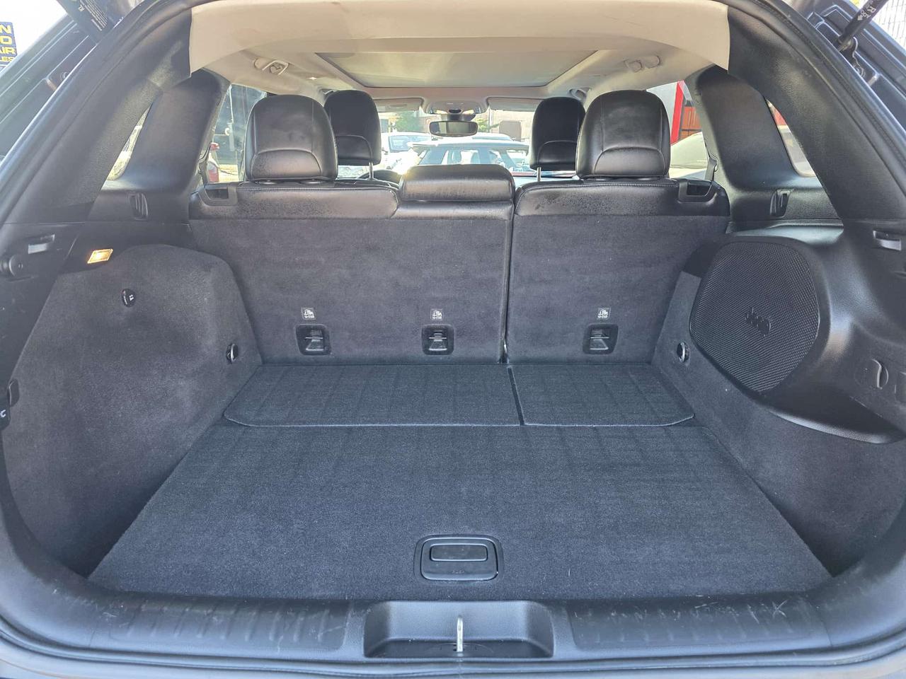 2019 Jeep Cherokee Limited 4X4 Photo