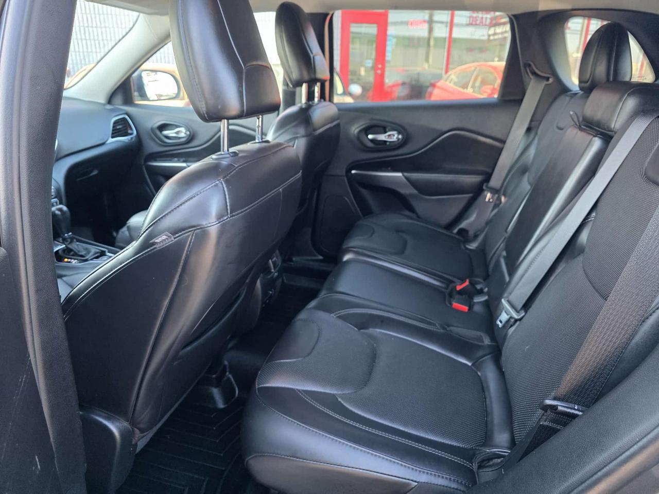 2019 Jeep Cherokee Limited 4X4 Photo