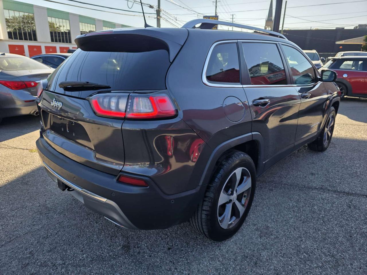 2019 Jeep Cherokee Limited 4X4 Photo