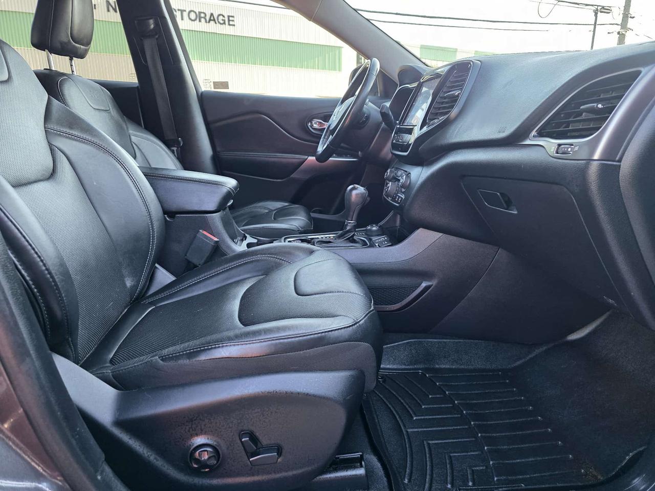 2019 Jeep Cherokee Limited 4X4 Photo