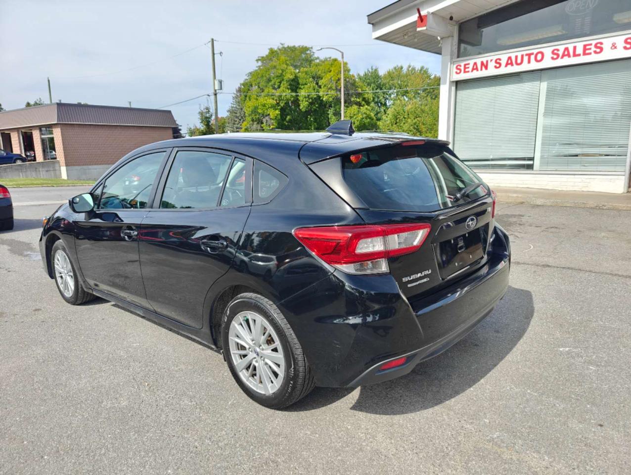 2018 Subaru Impreza 2.0i Touring 5-door Manual Photo2