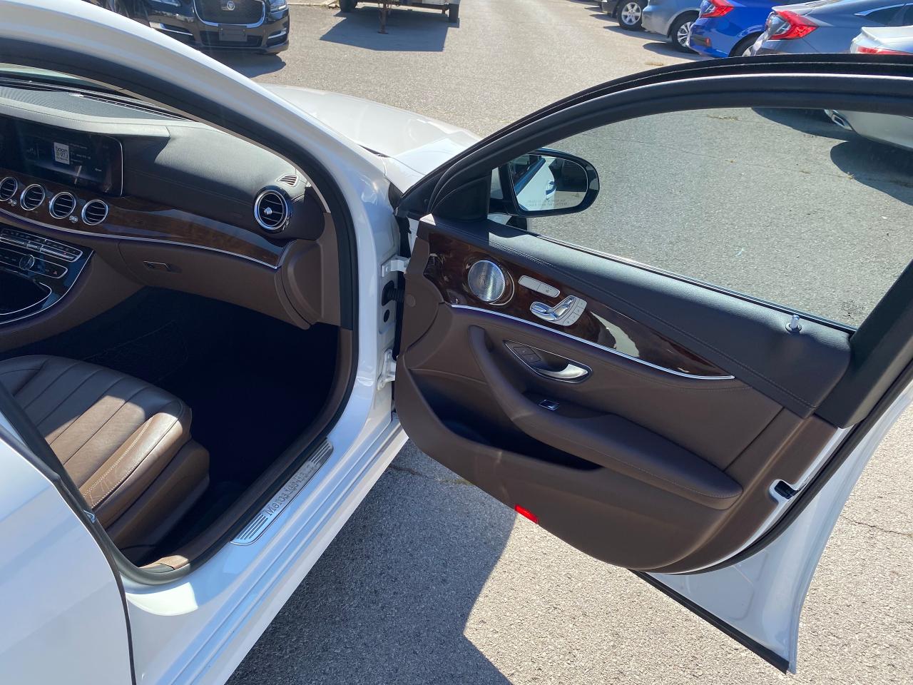 2017 Mercedes-Benz E-Class E 400 4MATIC - Photo #31