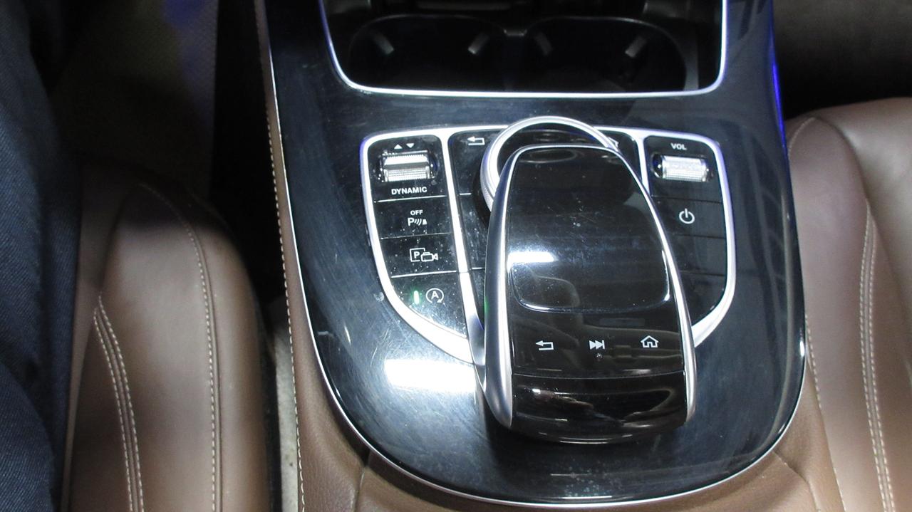 2017 Mercedes-Benz E-Class E 400 4MATIC Photo