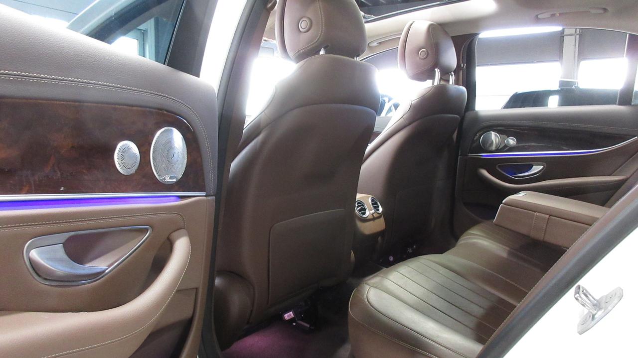 2017 Mercedes-Benz E-Class E 400 4MATIC Photo