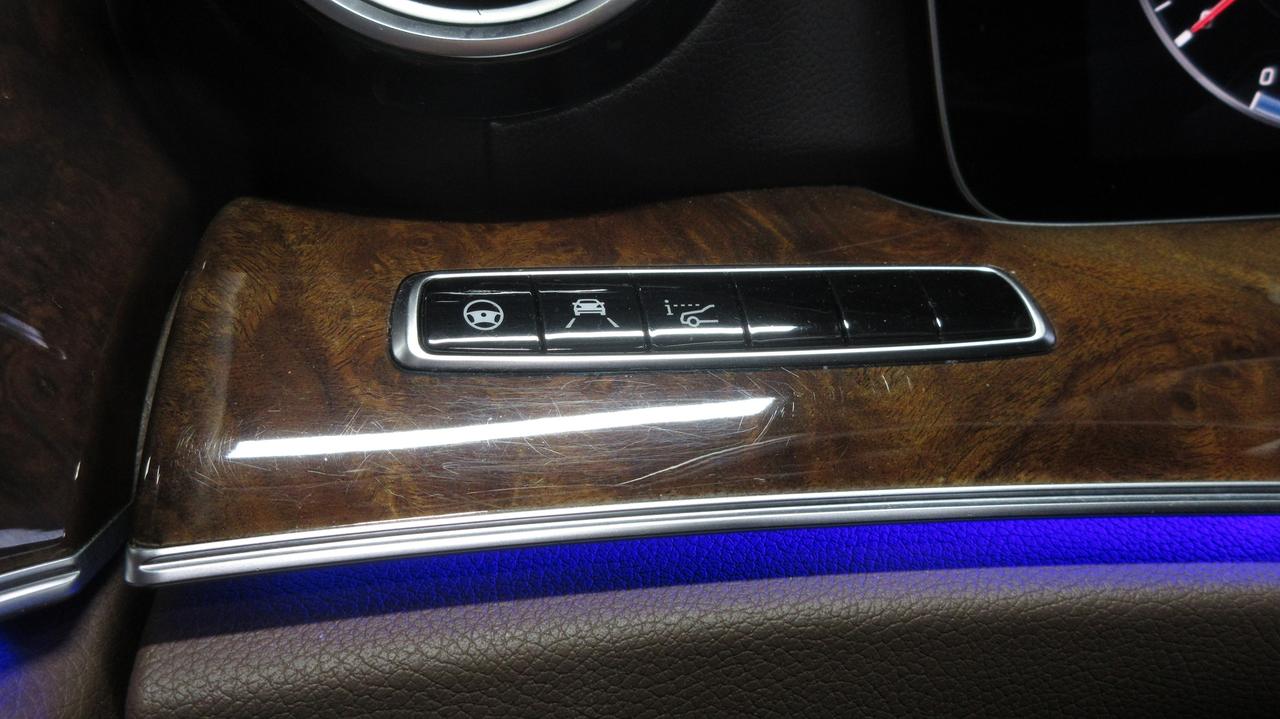 2017 Mercedes-Benz E-Class E 400 4MATIC Photo