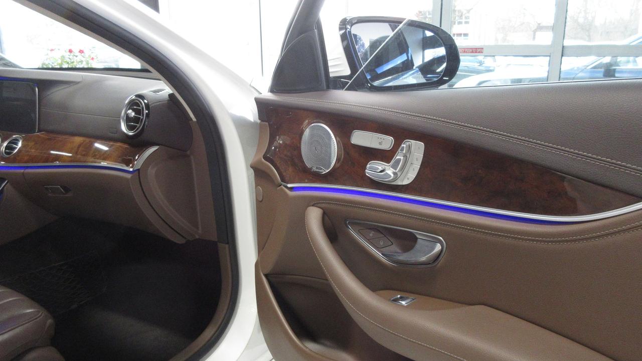 2017 Mercedes-Benz E-Class E 400 4MATIC Photo