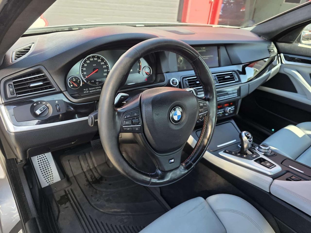 2013 BMW M5  Photo