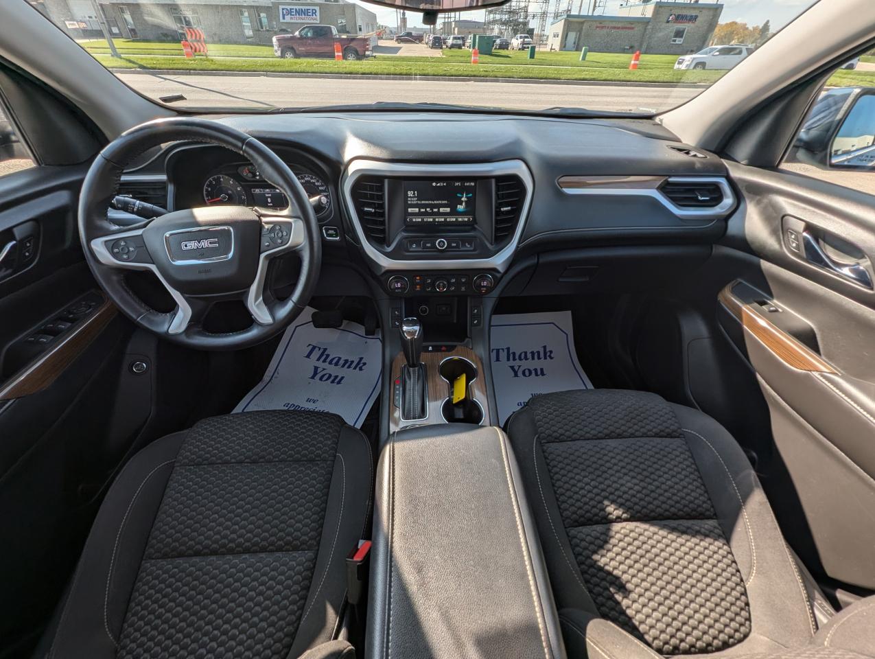 2017 GMC Acadia SLE | NO ACCIDENTS | HEATED SEATS - Photo #10