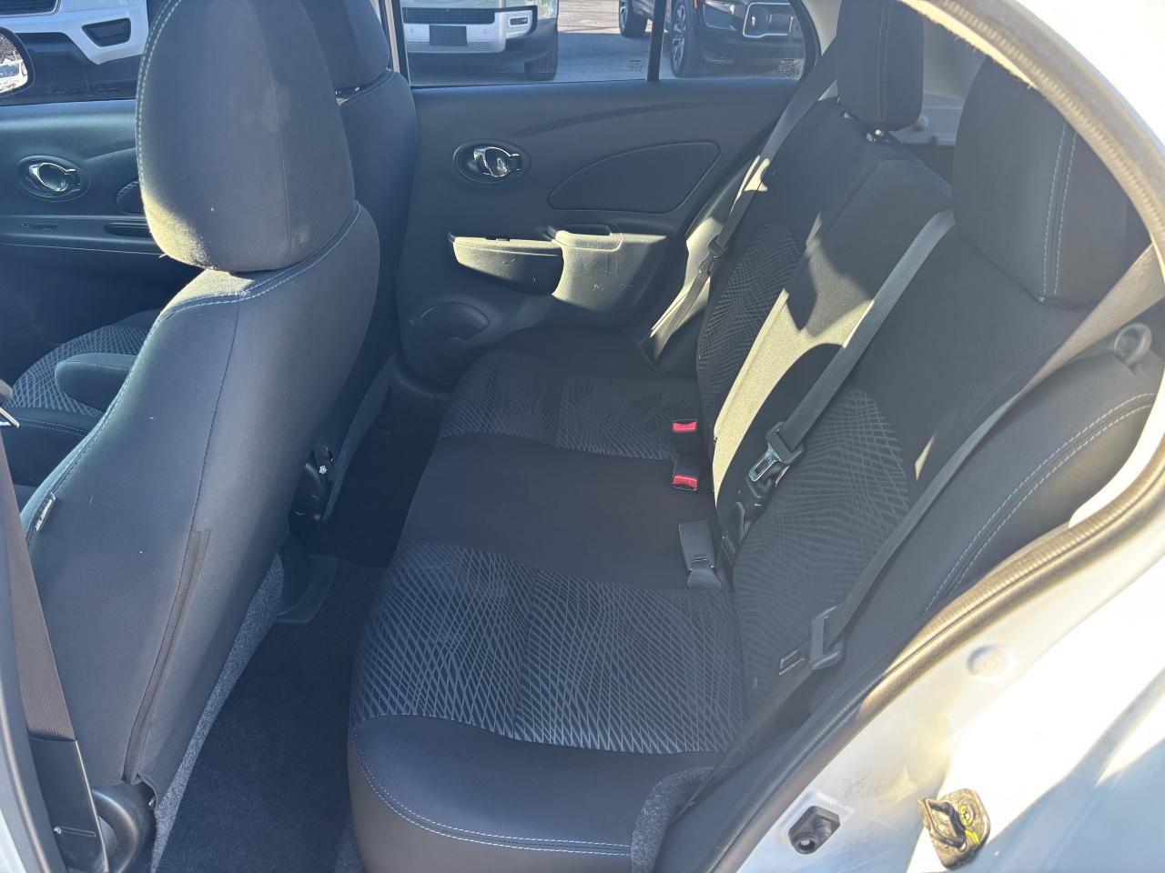 2019 Nissan Micra SR, Auto, Air, Back-Up-Camera, Alloy Wheels - Photo #18