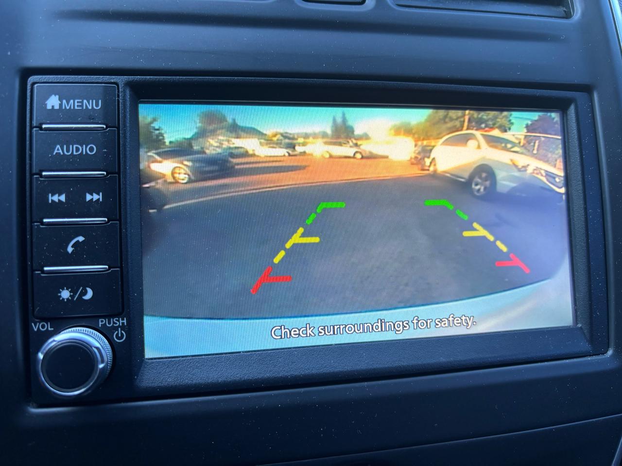 2019 Nissan Micra SR, Auto, Air, Back-Up-Camera, Alloy Wheels - Photo #11