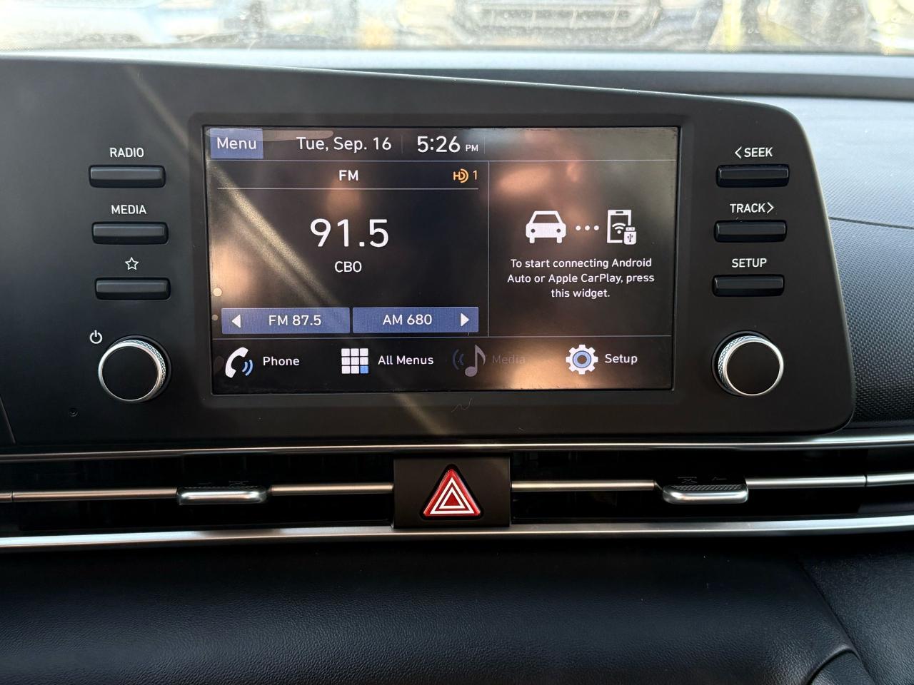 2022 Hyundai Elantra Essential - Photo #17