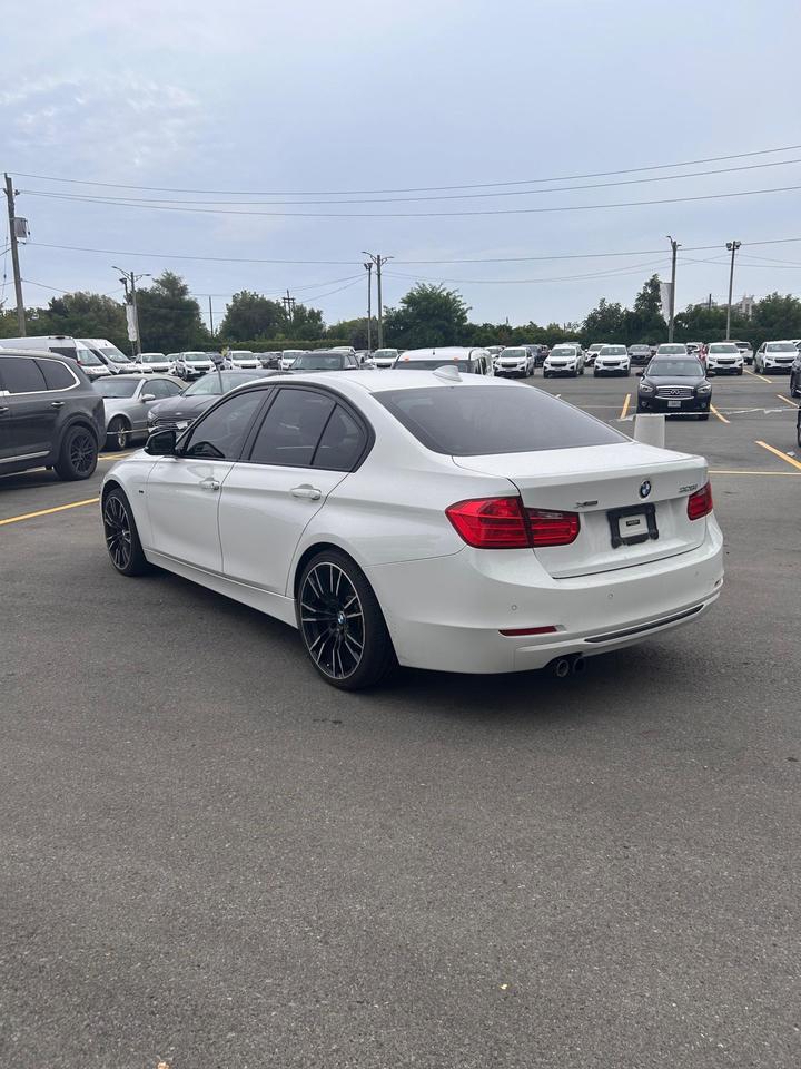 2013 BMW 3 Series 328i xDrive Photo