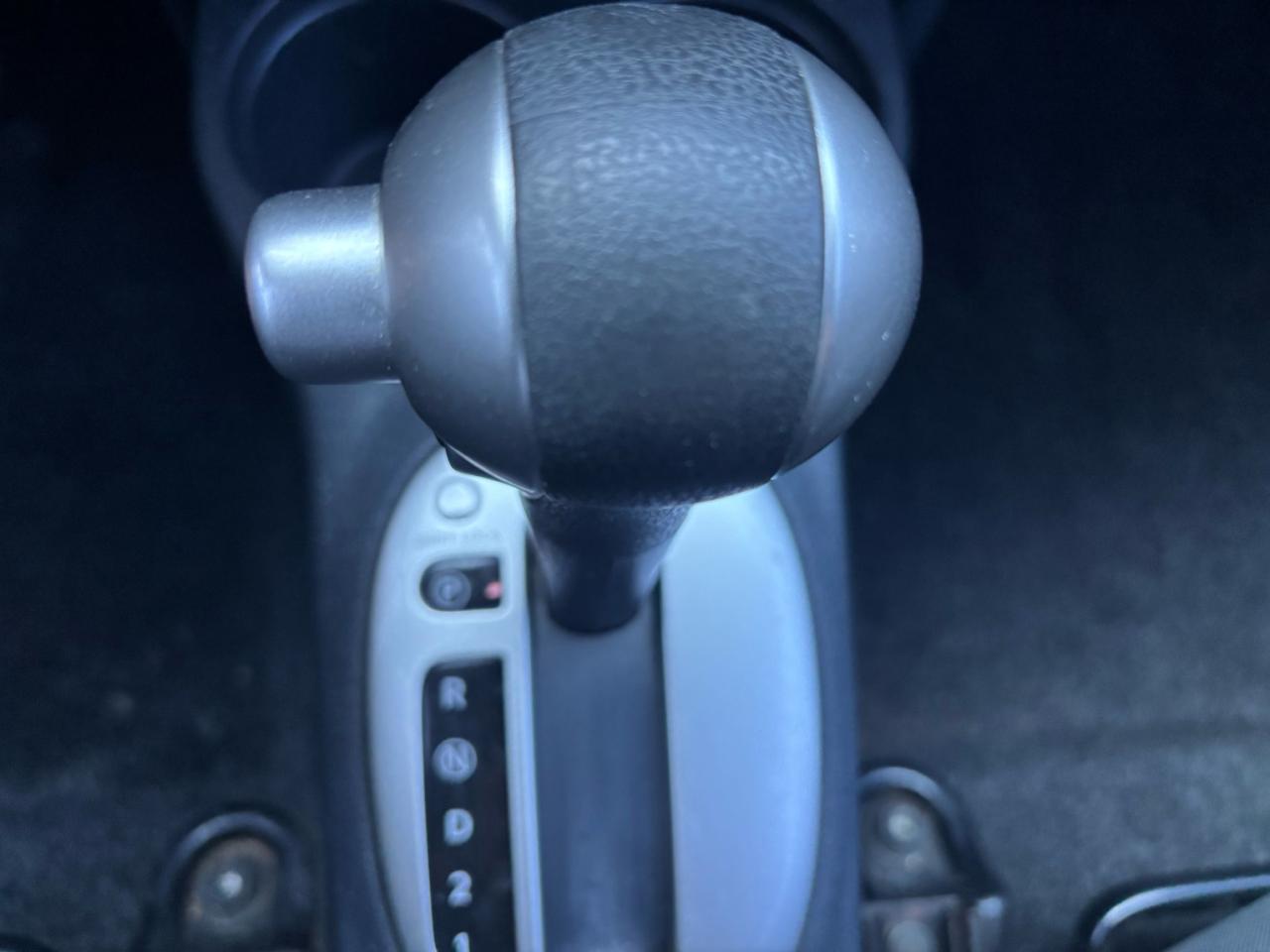 2019 Nissan Micra SR, Auto, Air, Back-Up-Camera, Alloy Wheels
