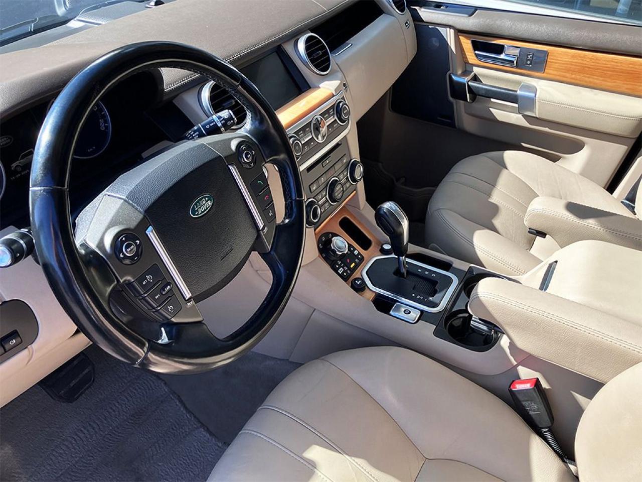 2012 Land Rover LR4 HSE | NAVI | HARMAN KARDON | 19in ALLOYS | 7 SEATS - Photo #7