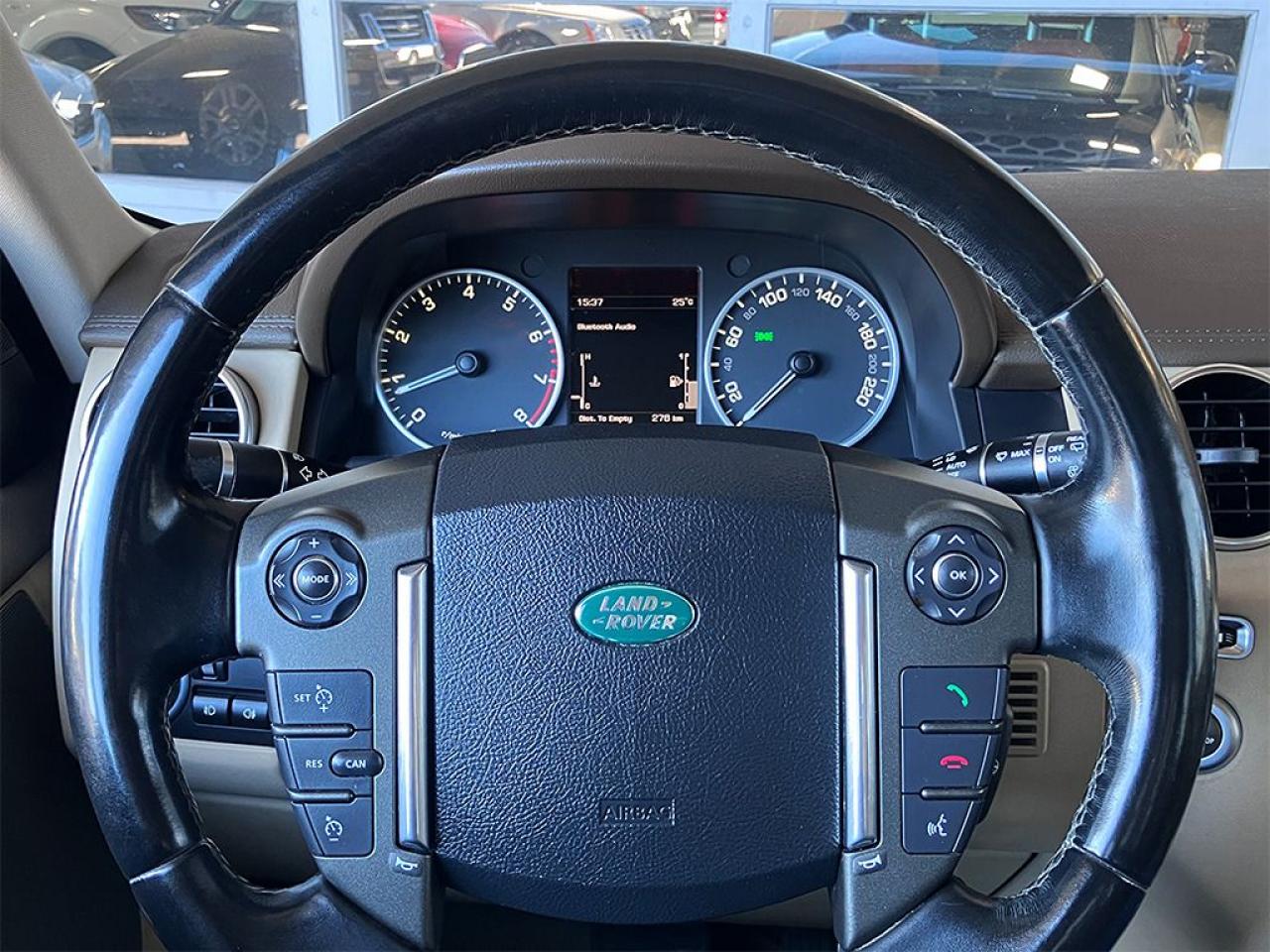 2012 Land Rover LR4 HSE | NAVI | HARMAN KARDON | 19in ALLOYS | 7 SEATS - Photo #12