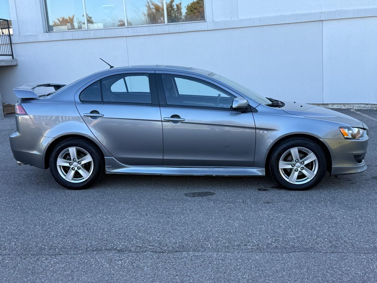 2013 Mitsubishi Lancer 4dr Sdn CVT SE FWD Photo4