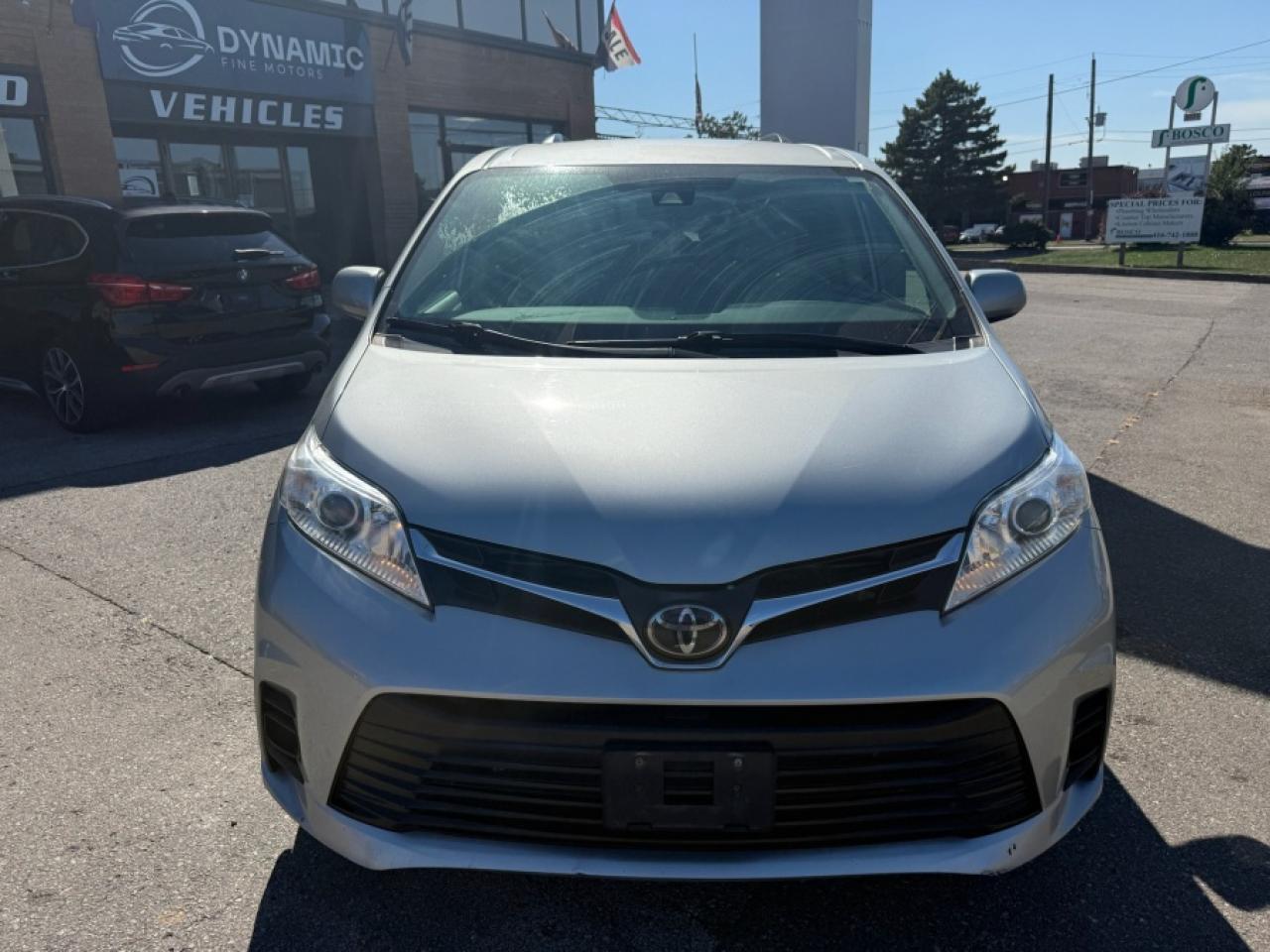 2020 Toyota Sienna LE/ 8-PASSENGER/ REAR CAMERA/ V6 - Photo #2