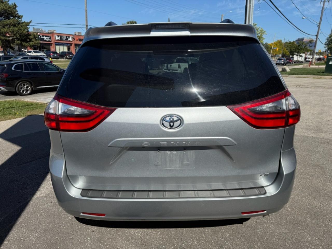 2020 Toyota Sienna LE/ 8-PASSENGER/ REAR CAMERA/ V6 - Photo #7