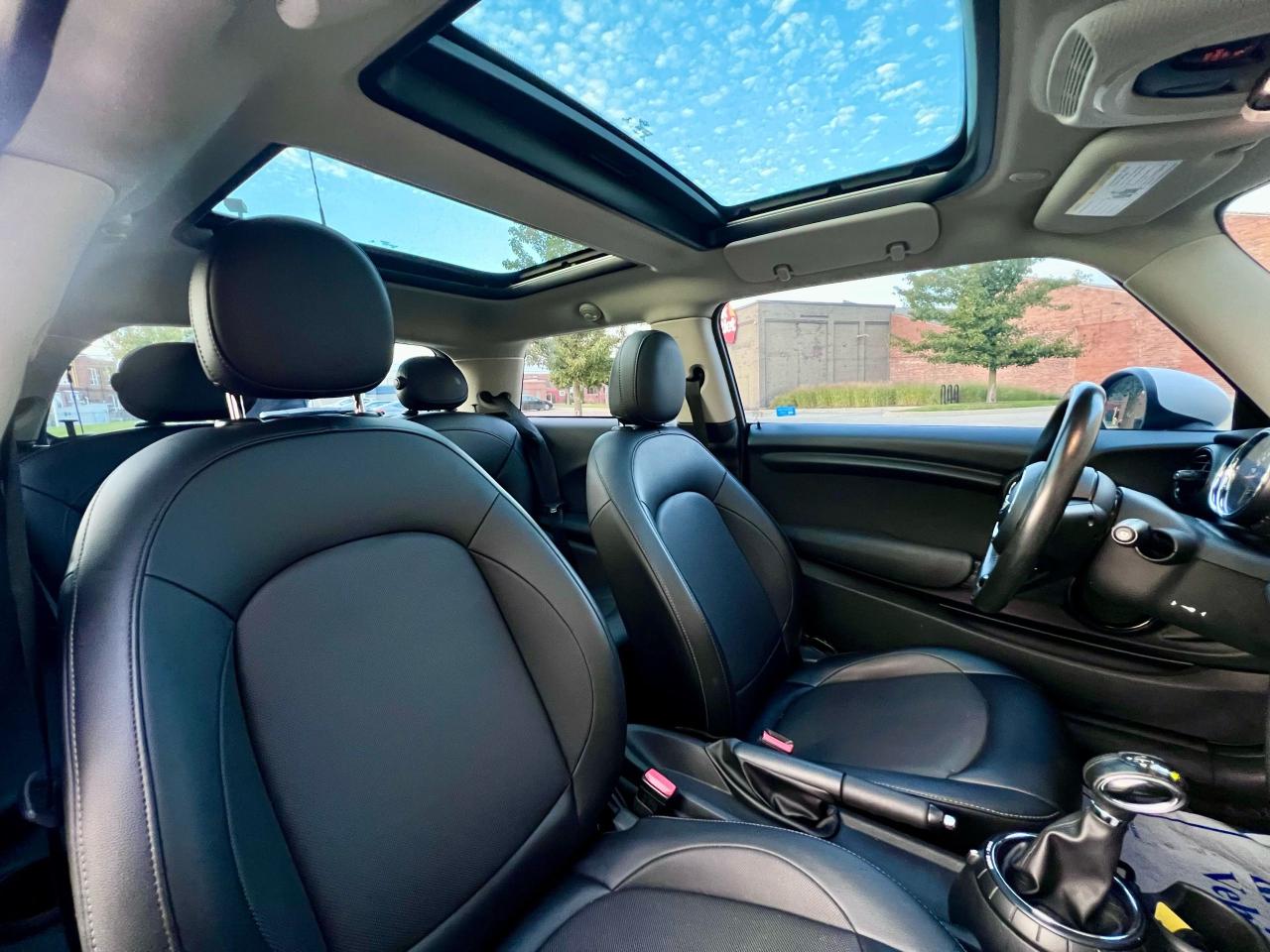 2016 MINI Cooper Base - Photo #11