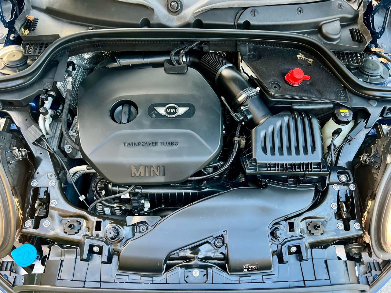 2016 MINI Cooper Base - Photo #16
