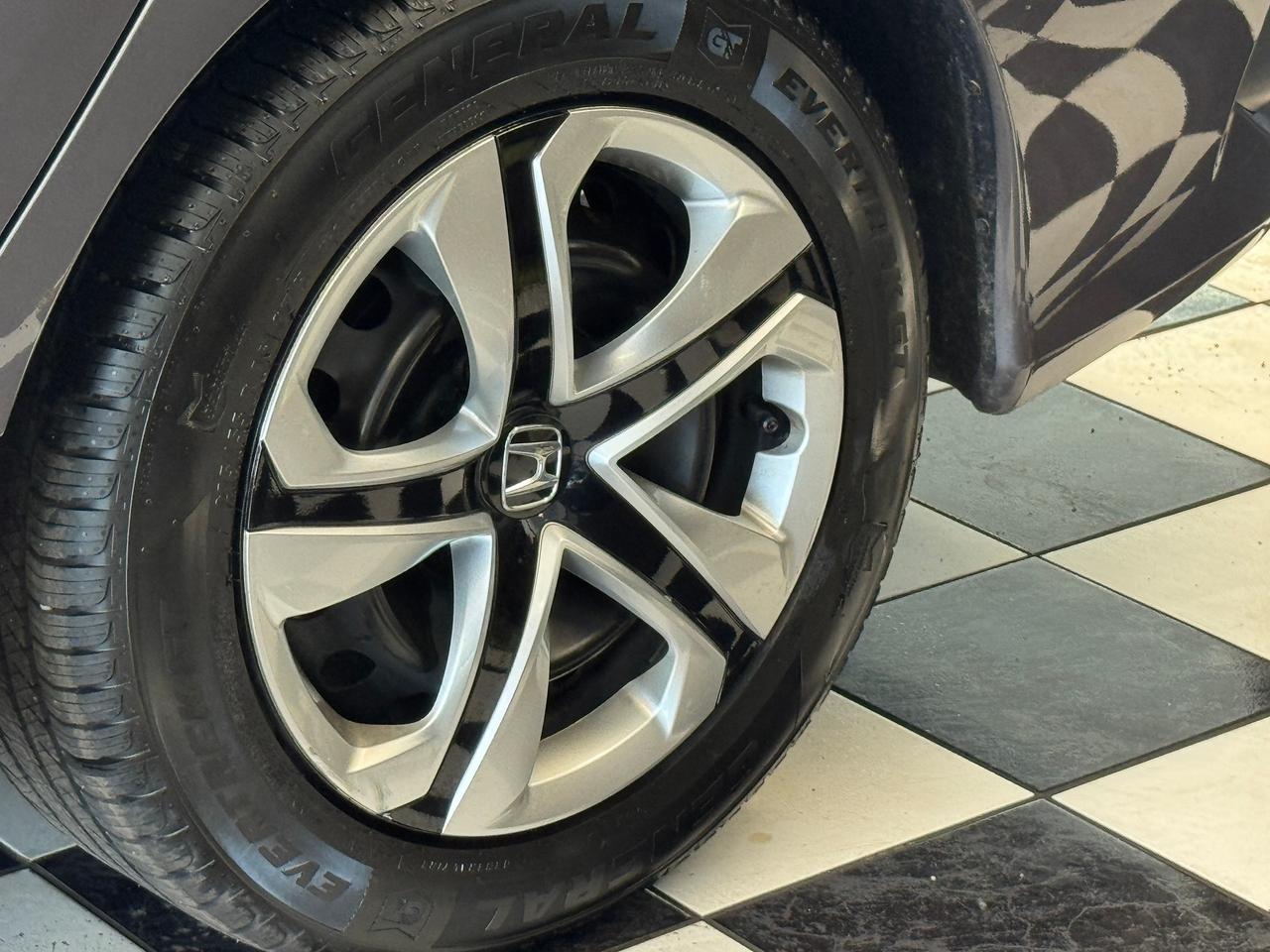 2018 Honda Civic LX+New Tires+ApplePlay+Camera+CLEAN CARFAX Photo