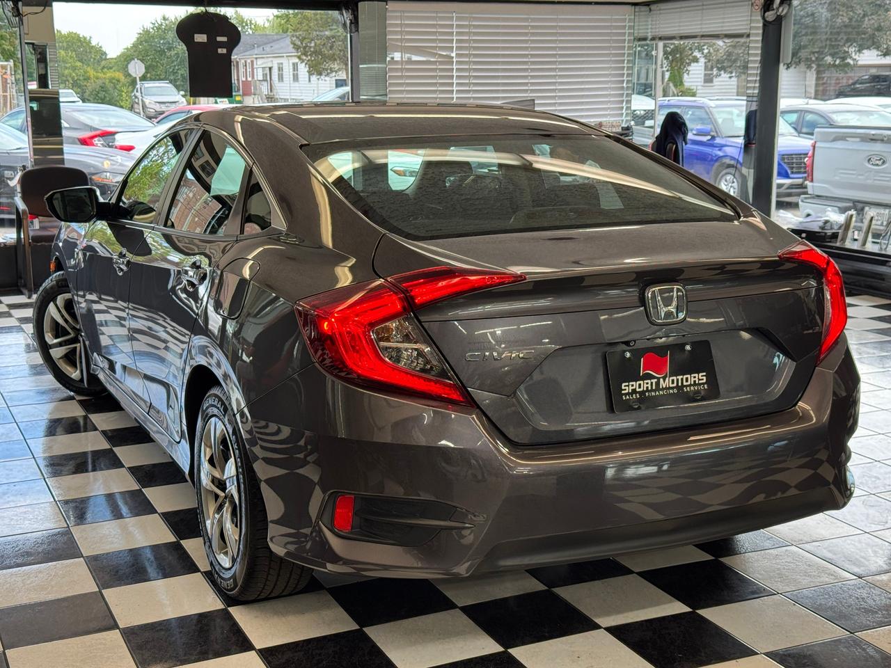2018 Honda Civic LX+New Tires+ApplePlay+Camera+CLEAN CARFAX Photo