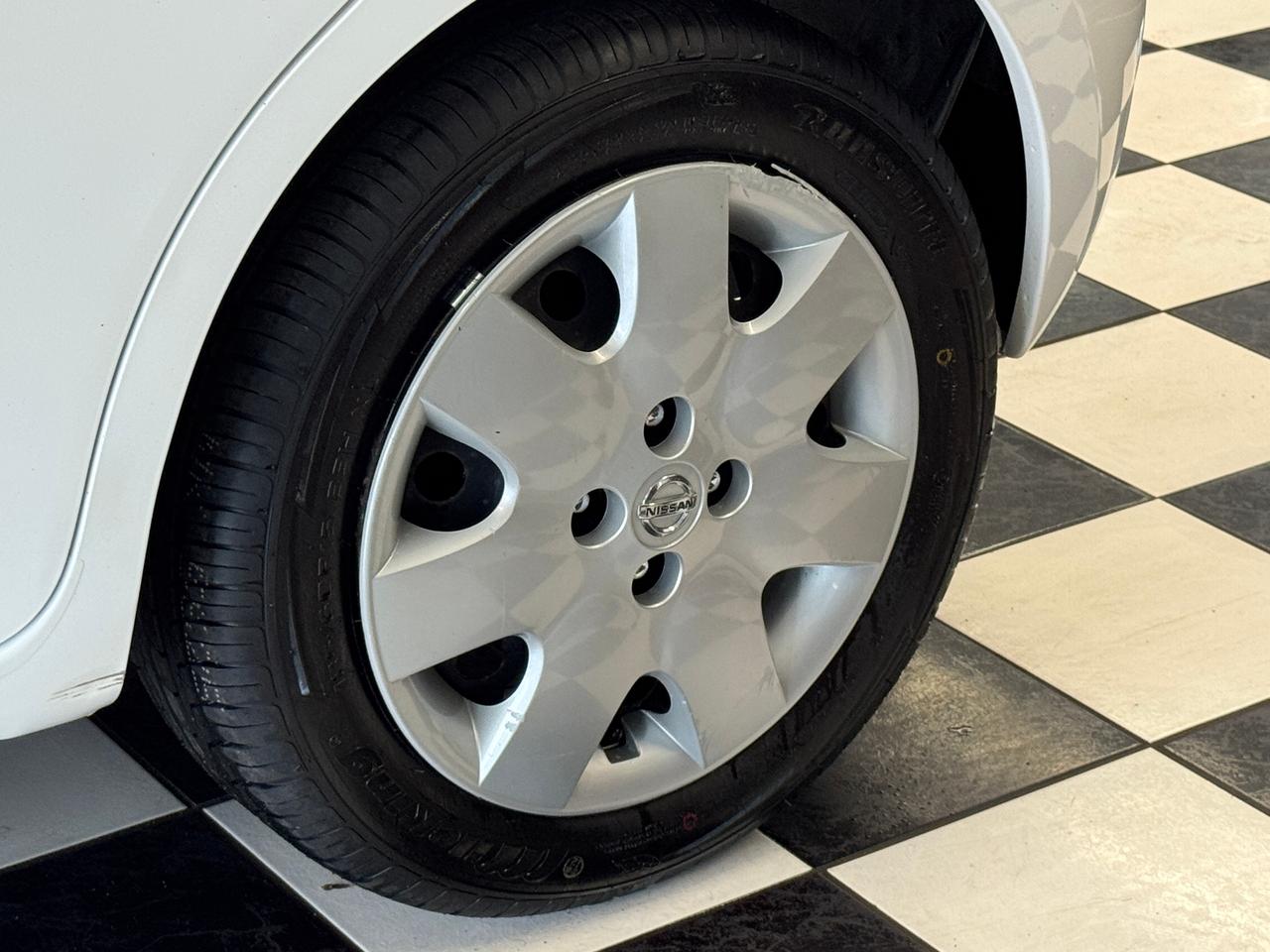 2017 Nissan Micra SV+A/C+Automatic+Cruise Control Photo