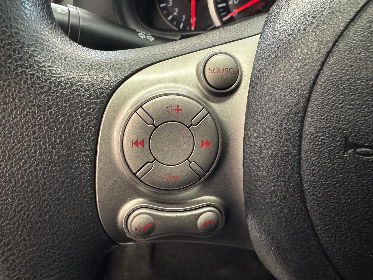 2017 Nissan Micra SV+A/C+Automatic+Cruise Control Photo
