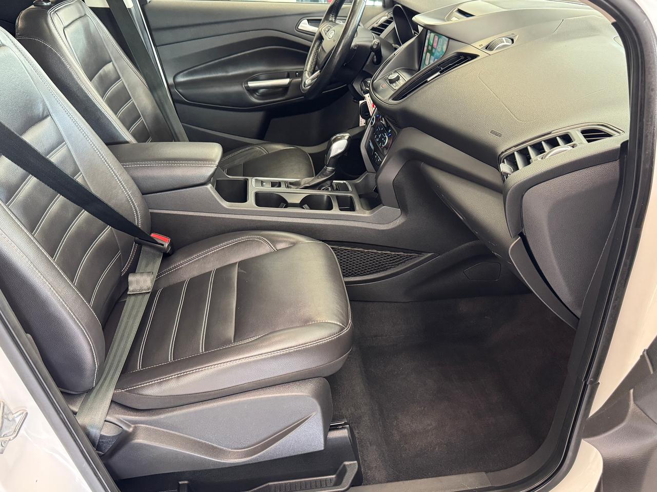 2018 Ford Escape SEL 4WD+Leather+Roof+ApplePlay+GPS+CLEAN CARFAX Photo
