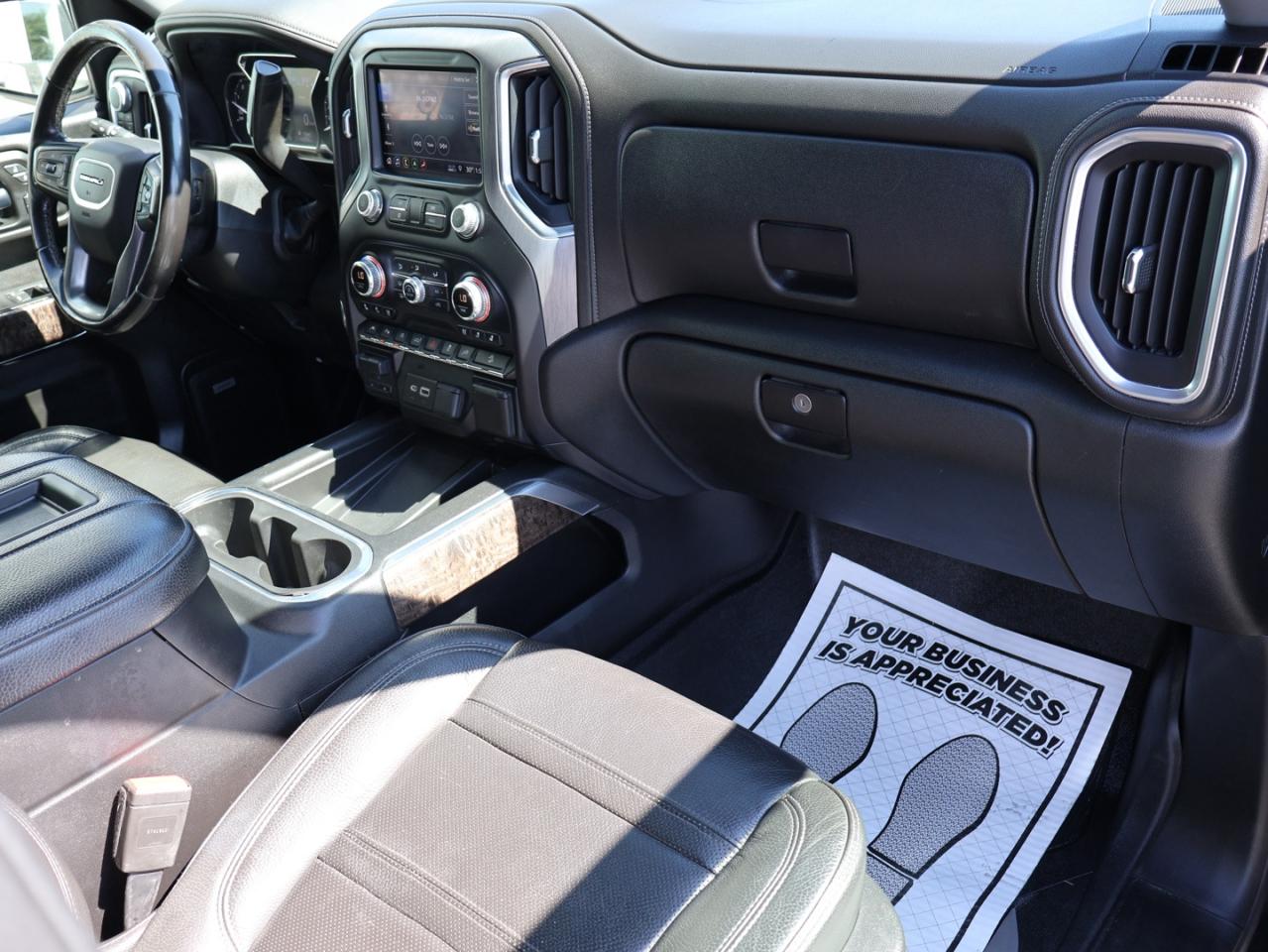 2019 GMC Sierra 1500 V8 DENALI 4WD CERTIFIED CAMERA NAV BLUETOOTH LEATHER HEATED SEATS CRUISE ALLOYS - Photo #13