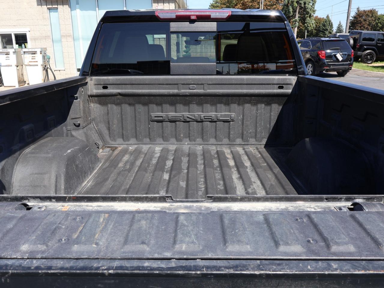 2019 GMC Sierra 1500 V8 DENALI 4WD CERTIFIED CAMERA NAV BLUETOOTH LEATHER HEATED SEATS CRUISE ALLOYS - Photo #40