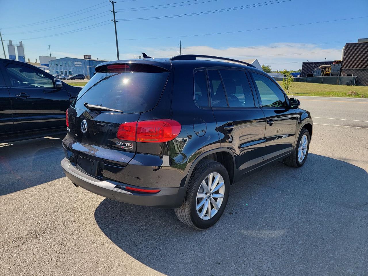 2017 Volkswagen Tiguan Wolfsburg Edition - Photo #5