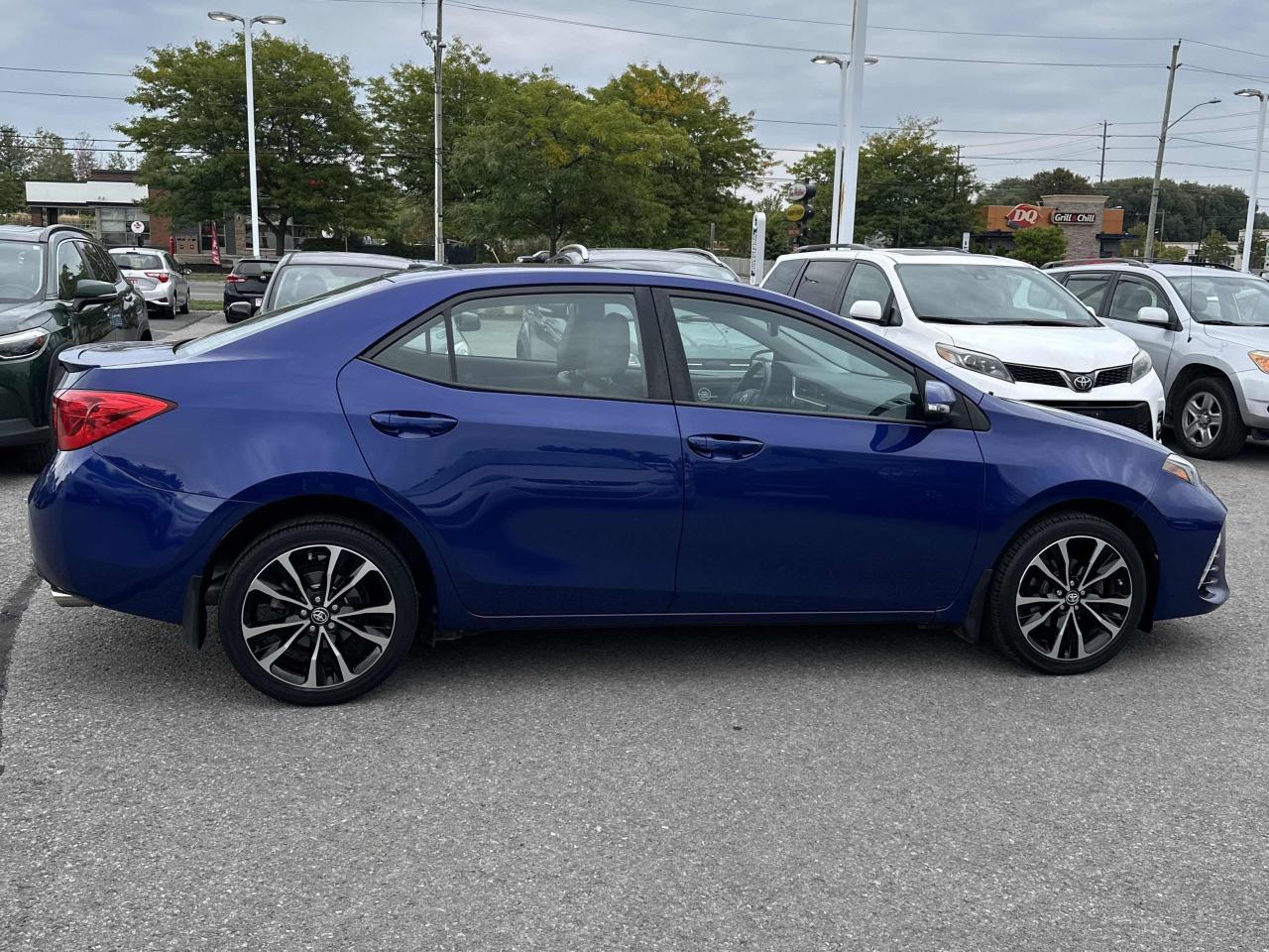 2017 Toyota Corolla XSE - Photo #4