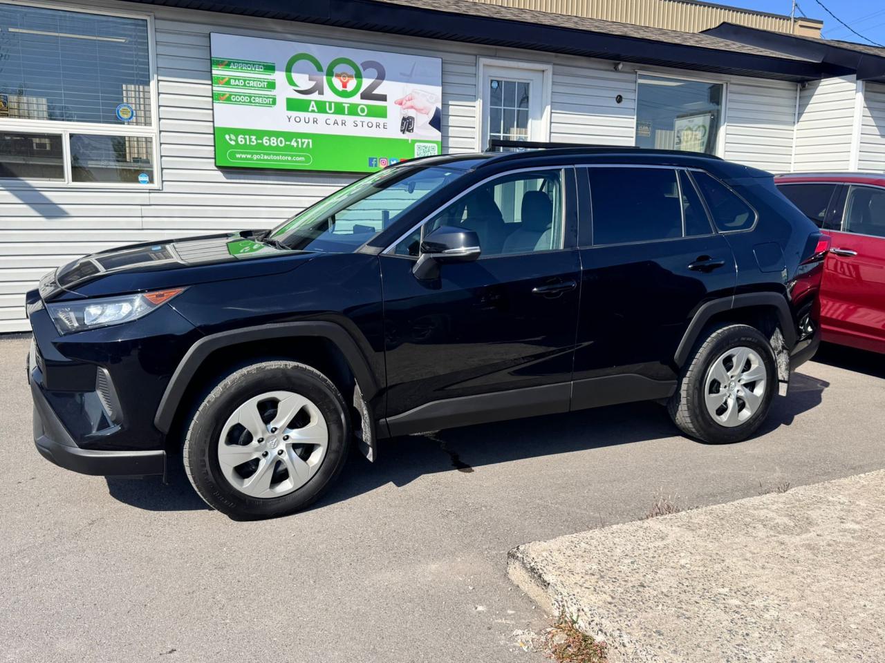 2021 Toyota RAV4 LE - Photo #4