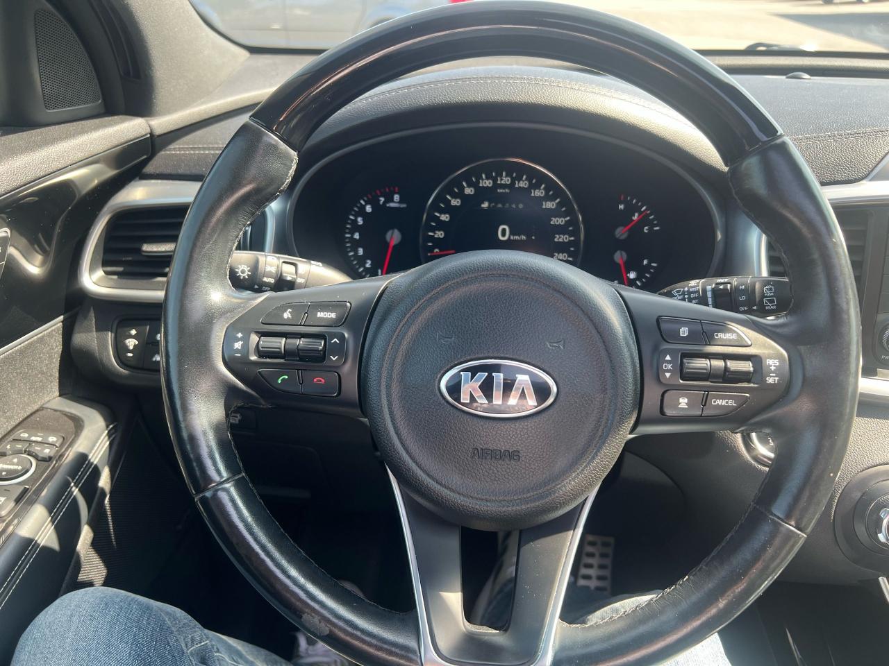 2016 Kia Sorento 3.3L SX - Photo #20