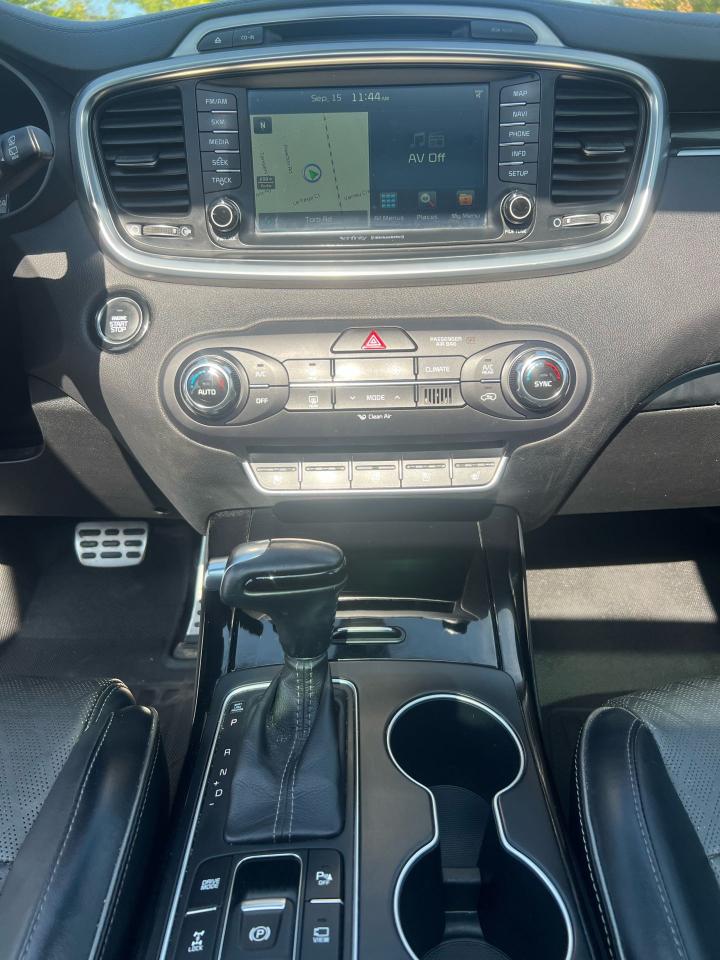 2016 Kia Sorento 3.3L SX - Photo #16