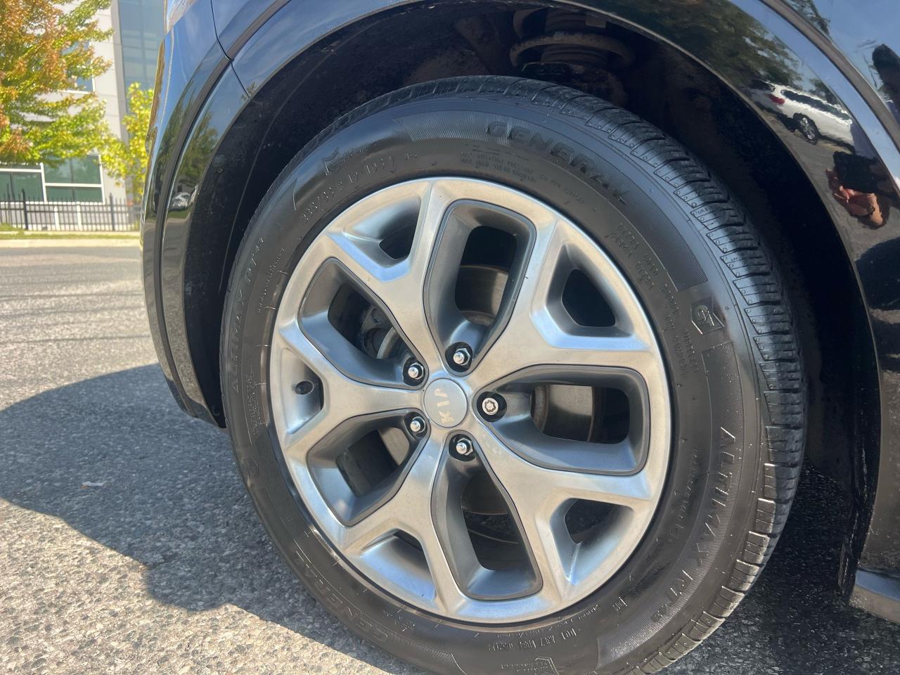 2016 Kia Sorento 3.3L SX - Photo #26