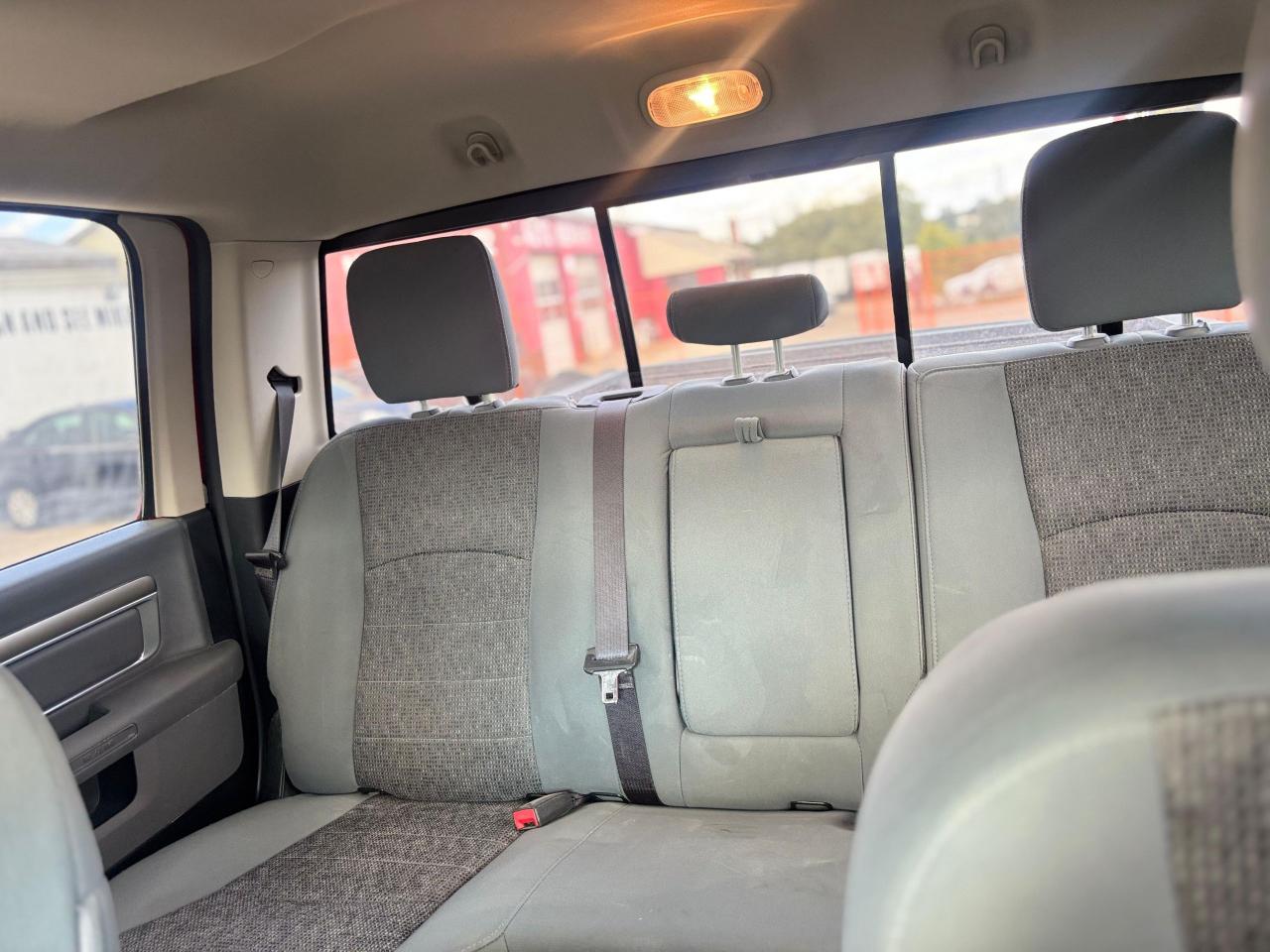 2017 RAM 1500 SLT - Photo #13