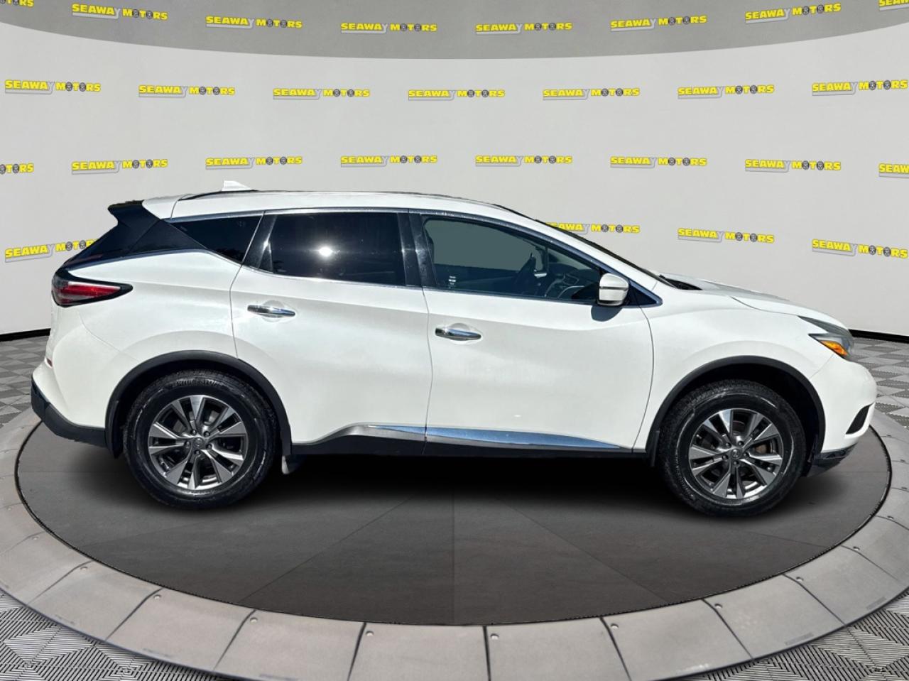 2016 Nissan Murano  - Photo #2