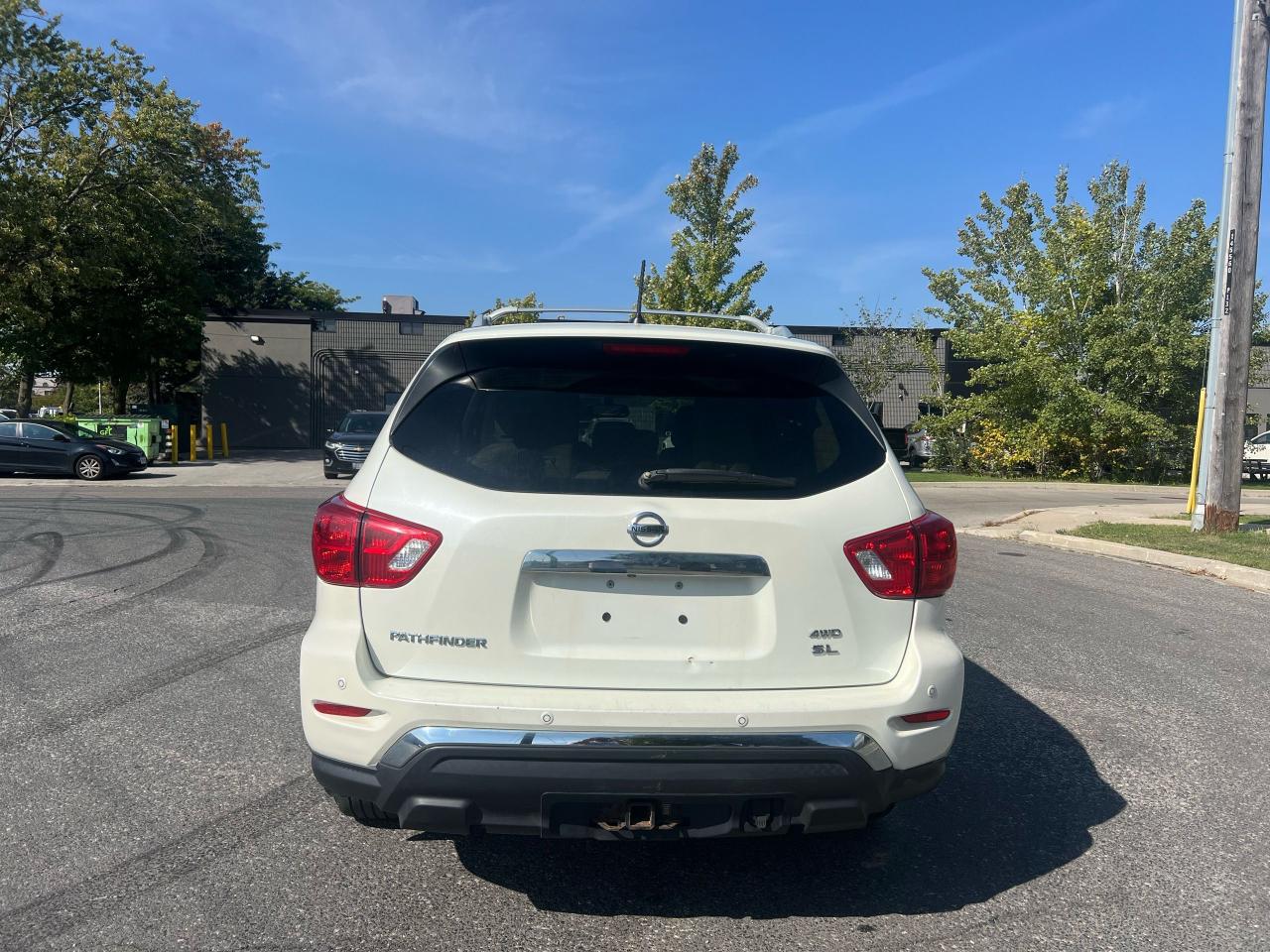 2018 Nissan Pathfinder SL PREMIUM - Photo #8