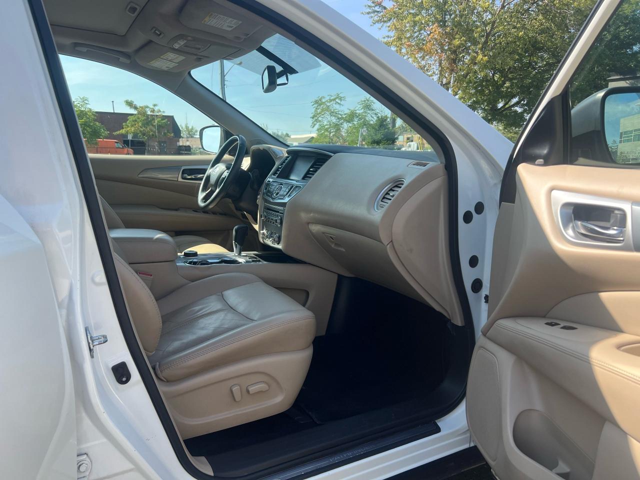 2018 Nissan Pathfinder SL PREMIUM - Photo #12
