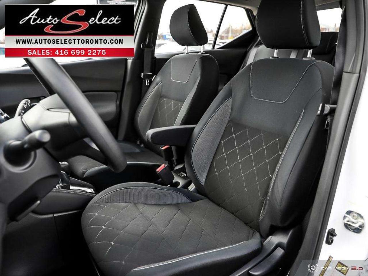 2019 Nissan Kicks SV Apple Carplay - Android Auto - Backup Camera Photo