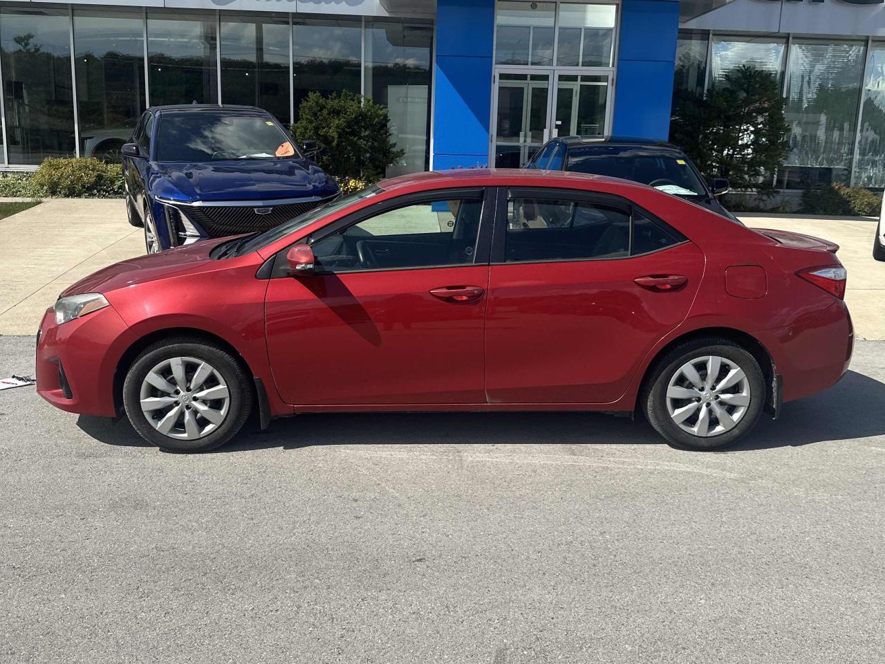 2014 Toyota Corolla S Photo2