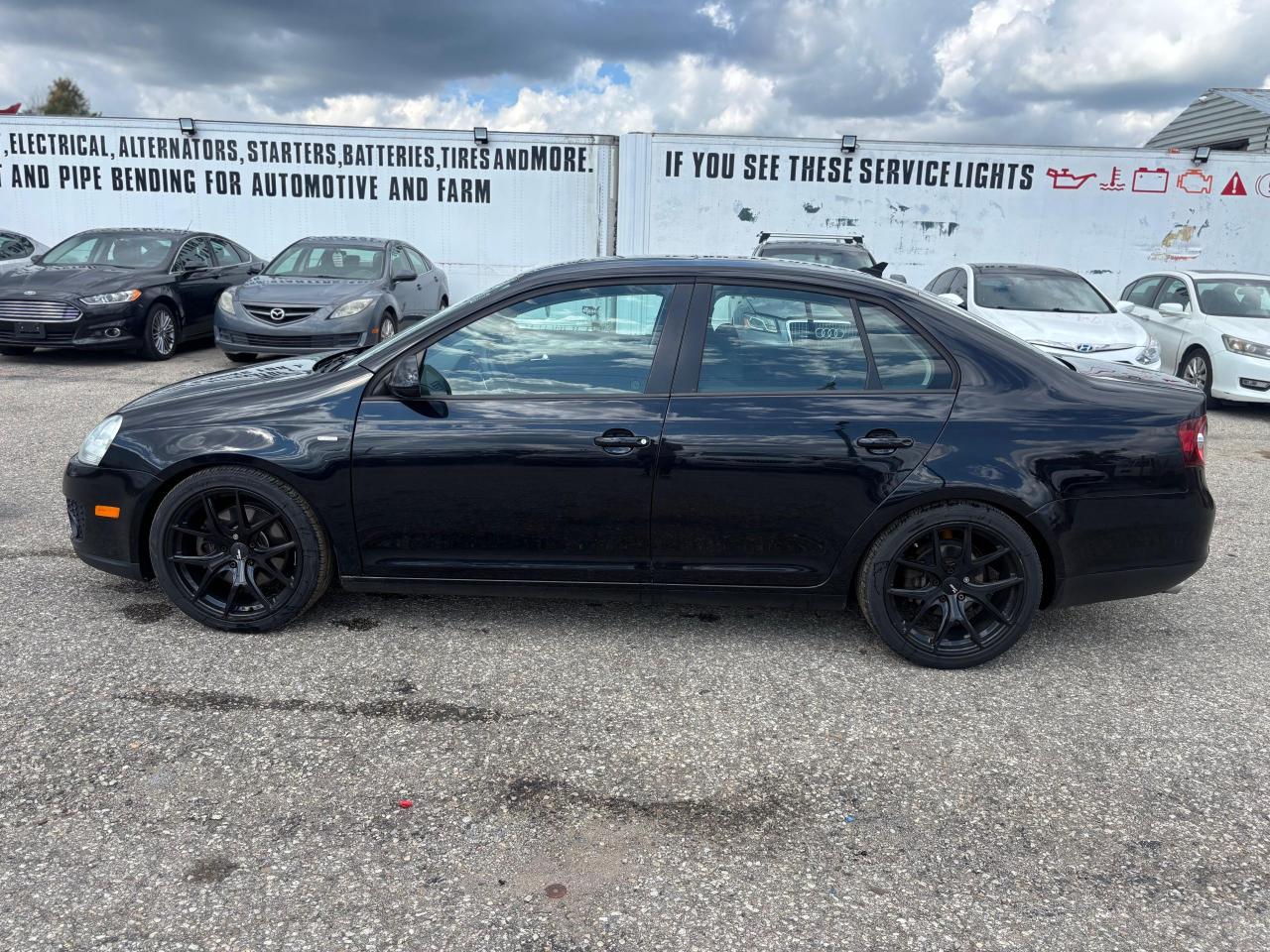 2010 Volkswagen Jetta wolfsburg Photo2