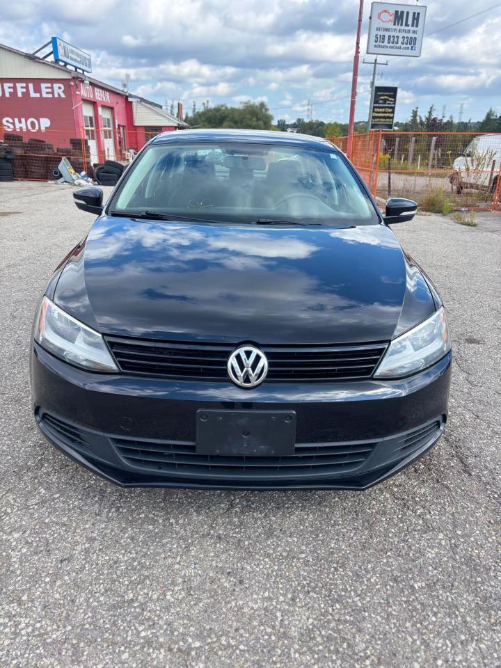 2014 Volkswagen Jetta TRENDLINE+ - Photo #2